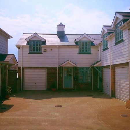 Bo'S Holiday Cottage Eastbourne Dış mekan fotoğraf