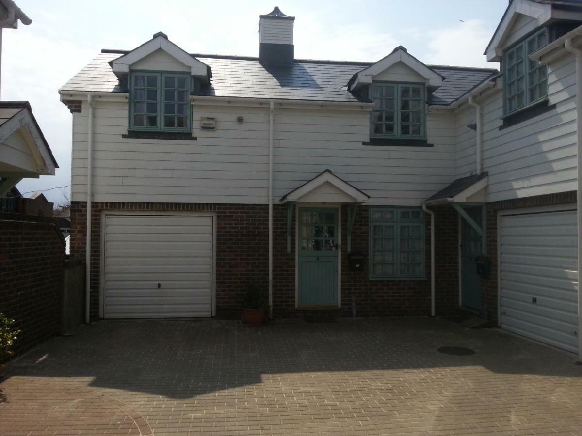 Bo'S Holiday Cottage Eastbourne Dış mekan fotoğraf